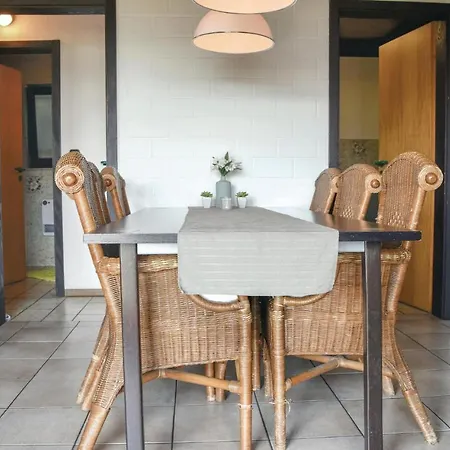2 Bedroom Beautiful In Bischofsheim 펜션 *